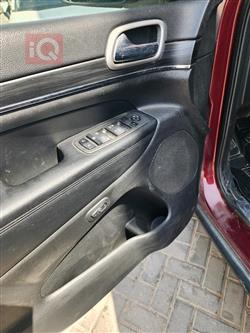 جیپ گراند شیرۆکی